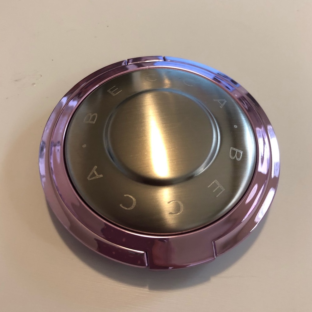 Becca Highlighter- Lilac Geode